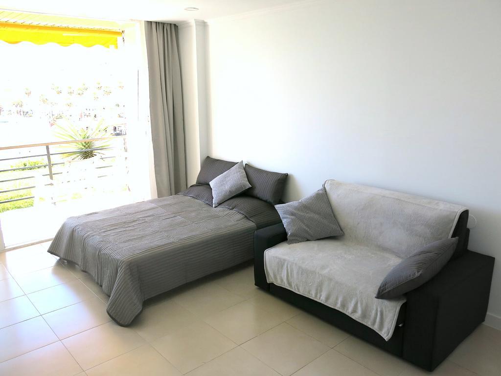 Magical Sea View Studios ตอร์เรโมลิโนส ภายนอก รูปภาพ